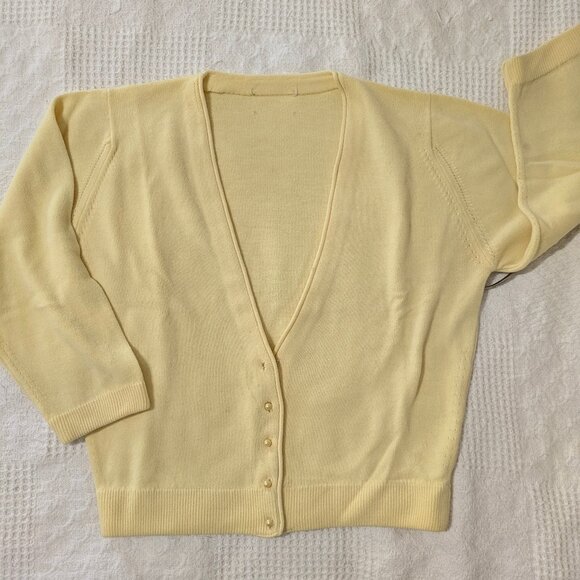 Vintage Small Butter Yellow Sweater - Picture 1 of 5